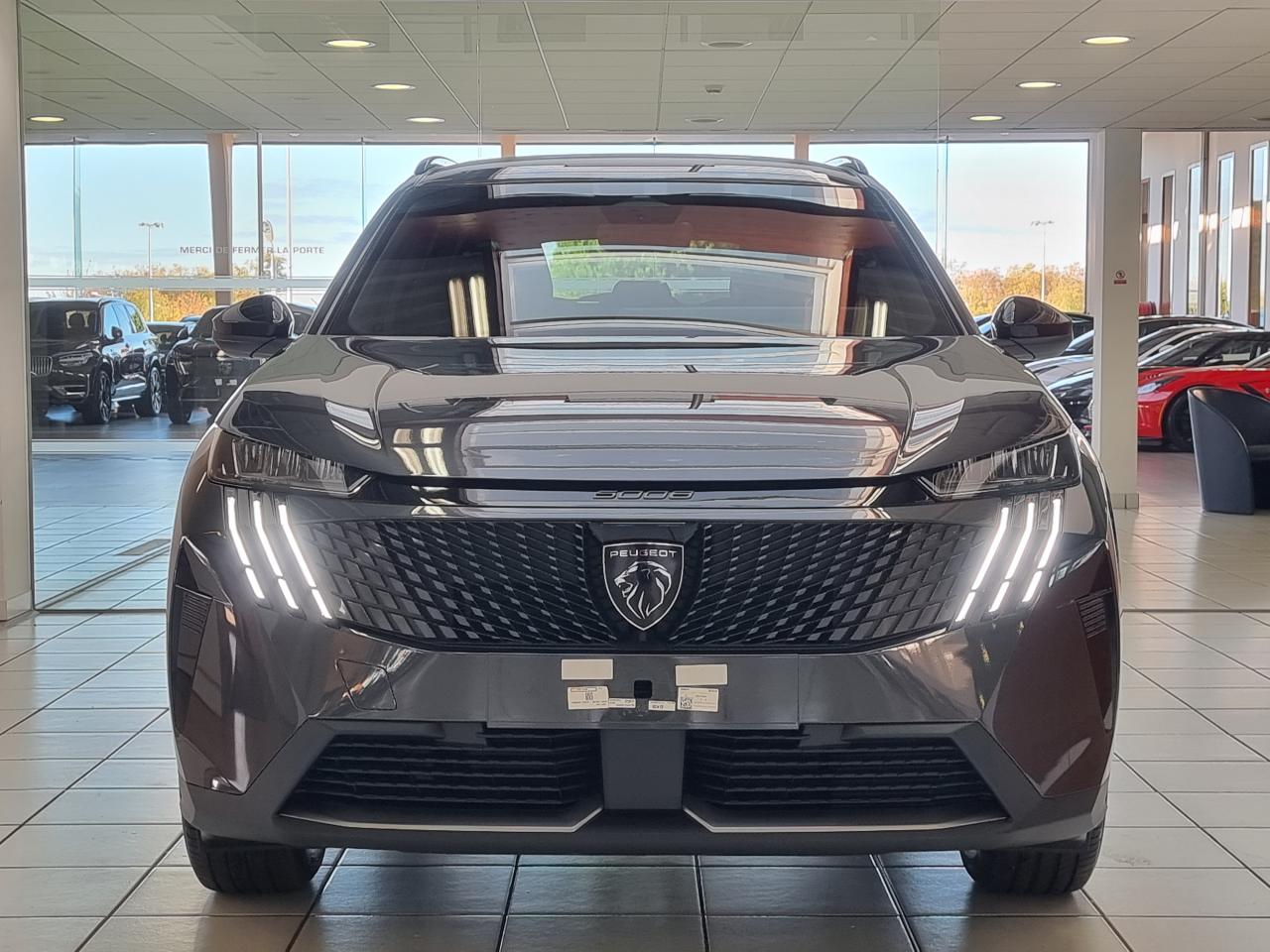 0679-0003277_p68 - PEUGEOT - 5008 - 2025 - photo 3