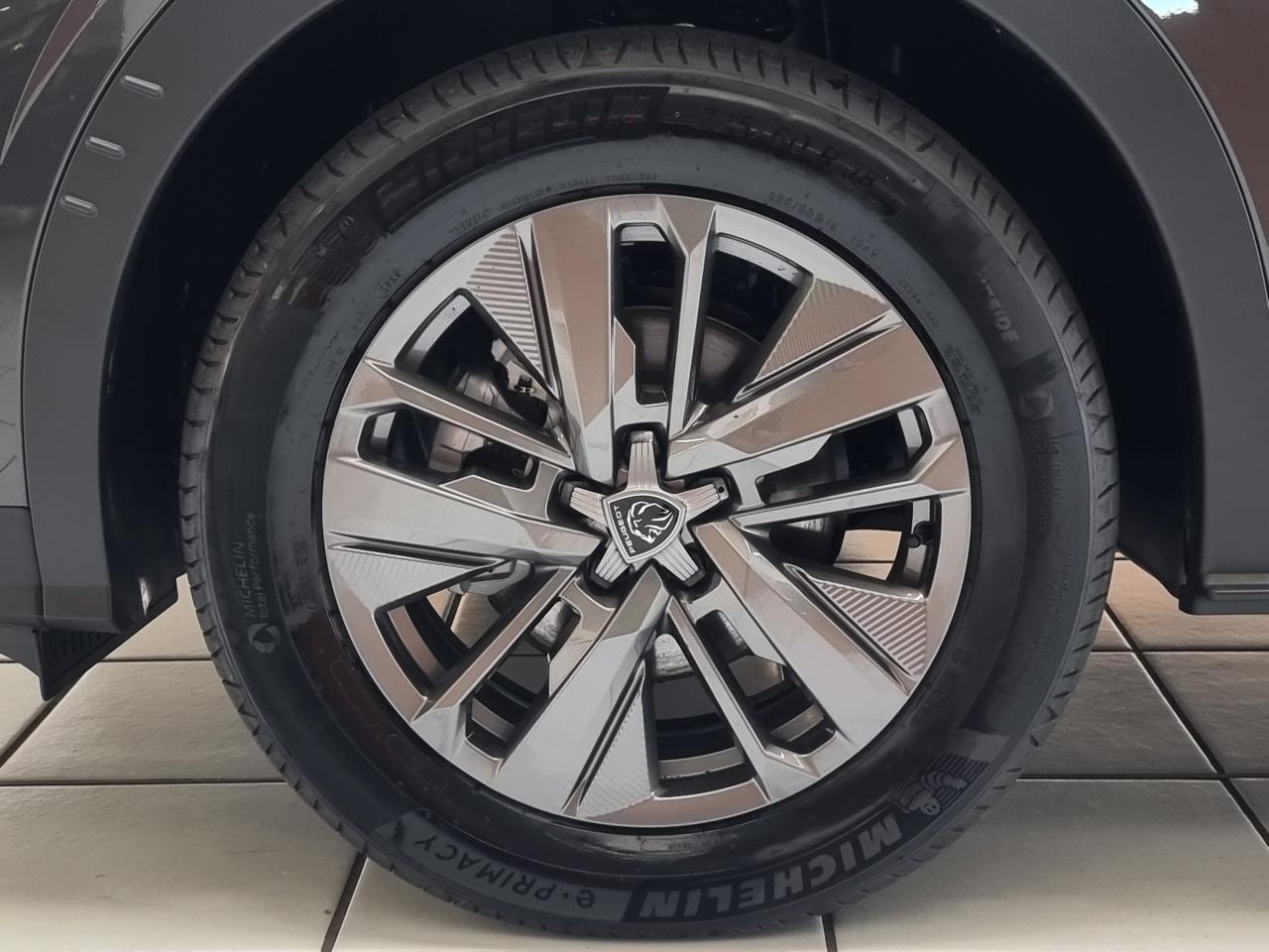 0679-0003277_p68 - PEUGEOT - 5008 - 2025 - photo 7