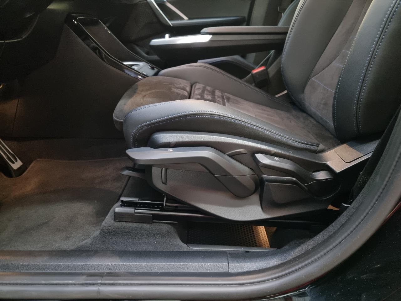 0679-0003322_p68 - BMW - X1 - 2025 - photo 15