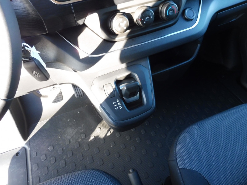 74158_p51 - RENAULT - TRAFIC - 2025 - photo 8