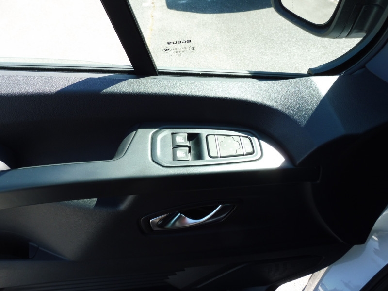 74159_p51 - RENAULT - TRAFIC - 2025 - photo 7