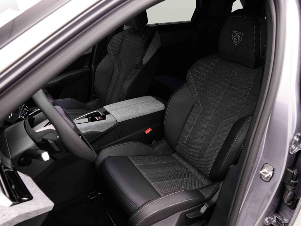 386346_p2 - PEUGEOT - 5008 - 2026 - photo 9