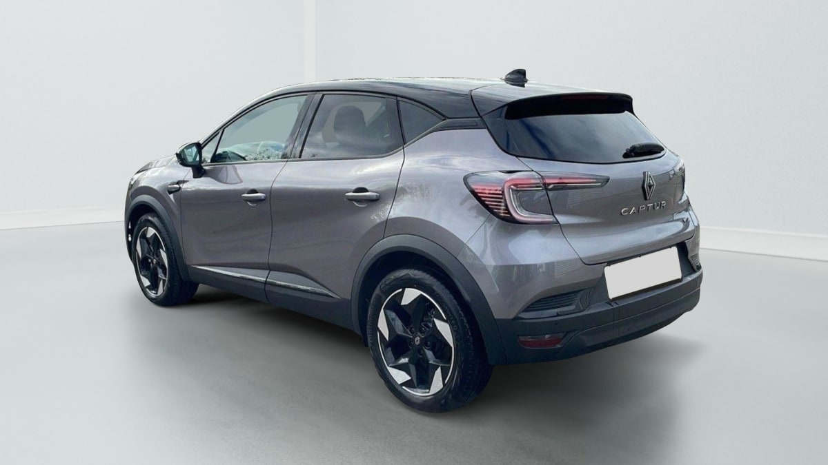 361756_p2 - RENAULT - CAPTUR - 2025 - photo 4