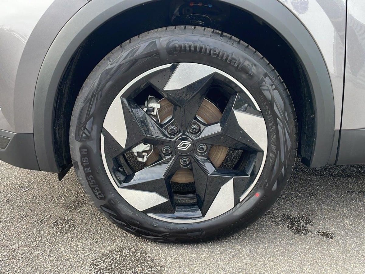 356174_p2 - RENAULT - CAPTUR - 2025 - photo 9