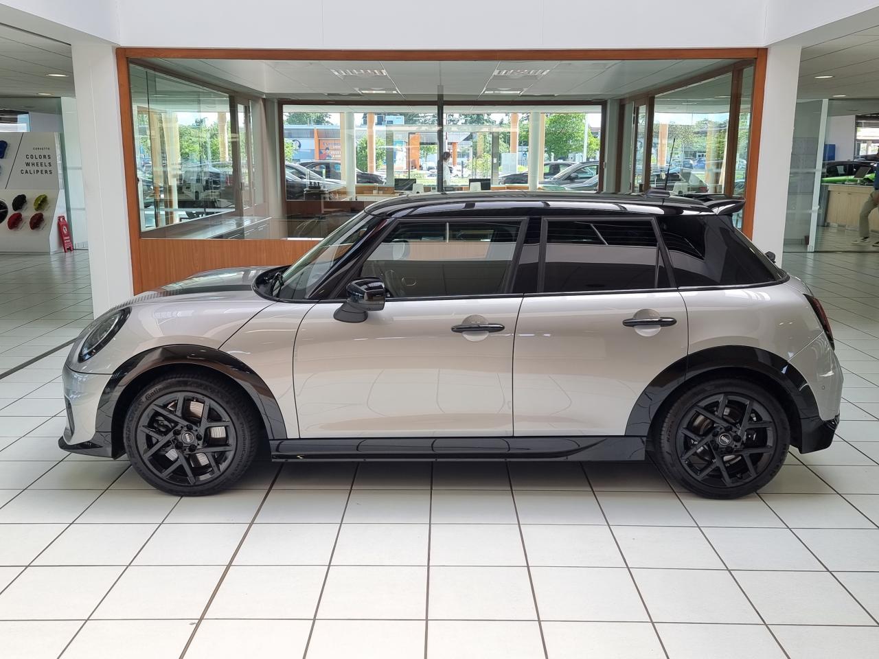 0679-0003466_p68 - MINI - COOPER - 2025 - photo 27