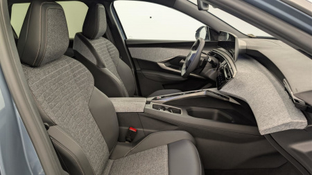 384897_p2 - PEUGEOT - 5008 - 2025