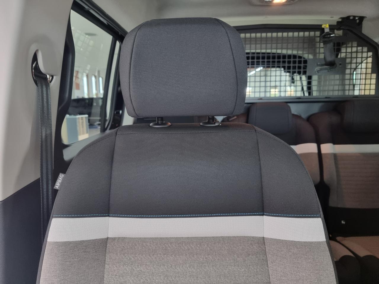 0679-0003147_p68 - CITROEN - BERLINGO - 2026 - photo 12
