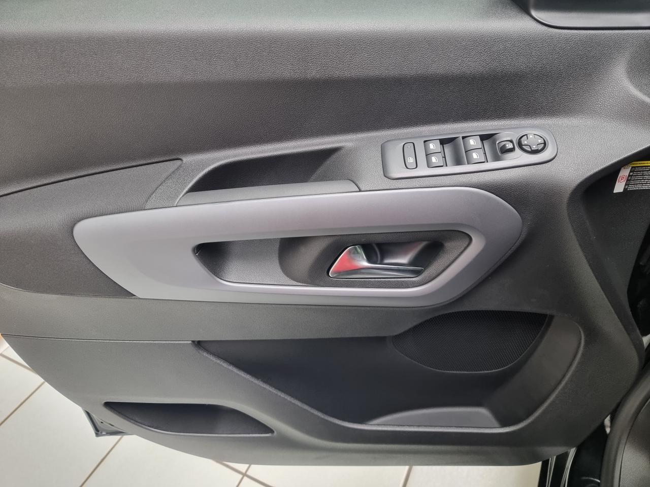 0679-0003147_p68 - CITROEN - BERLINGO - 2026 - photo 14
