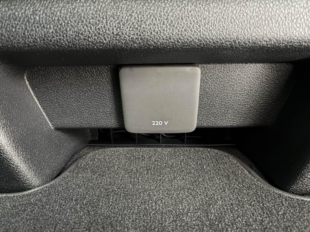 0679-0003174_p68 - PEUGEOT - TRAVELLER - 2025 - photo 22