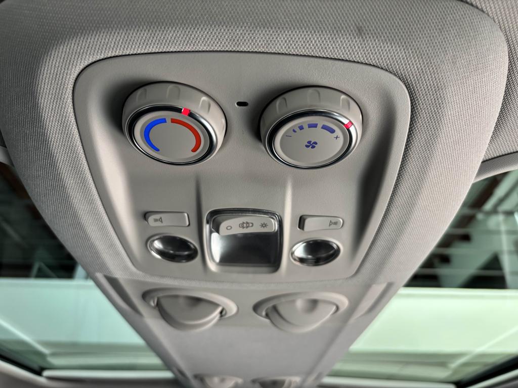 0679-0003174_p68 - PEUGEOT - TRAVELLER - 2025 - photo 35