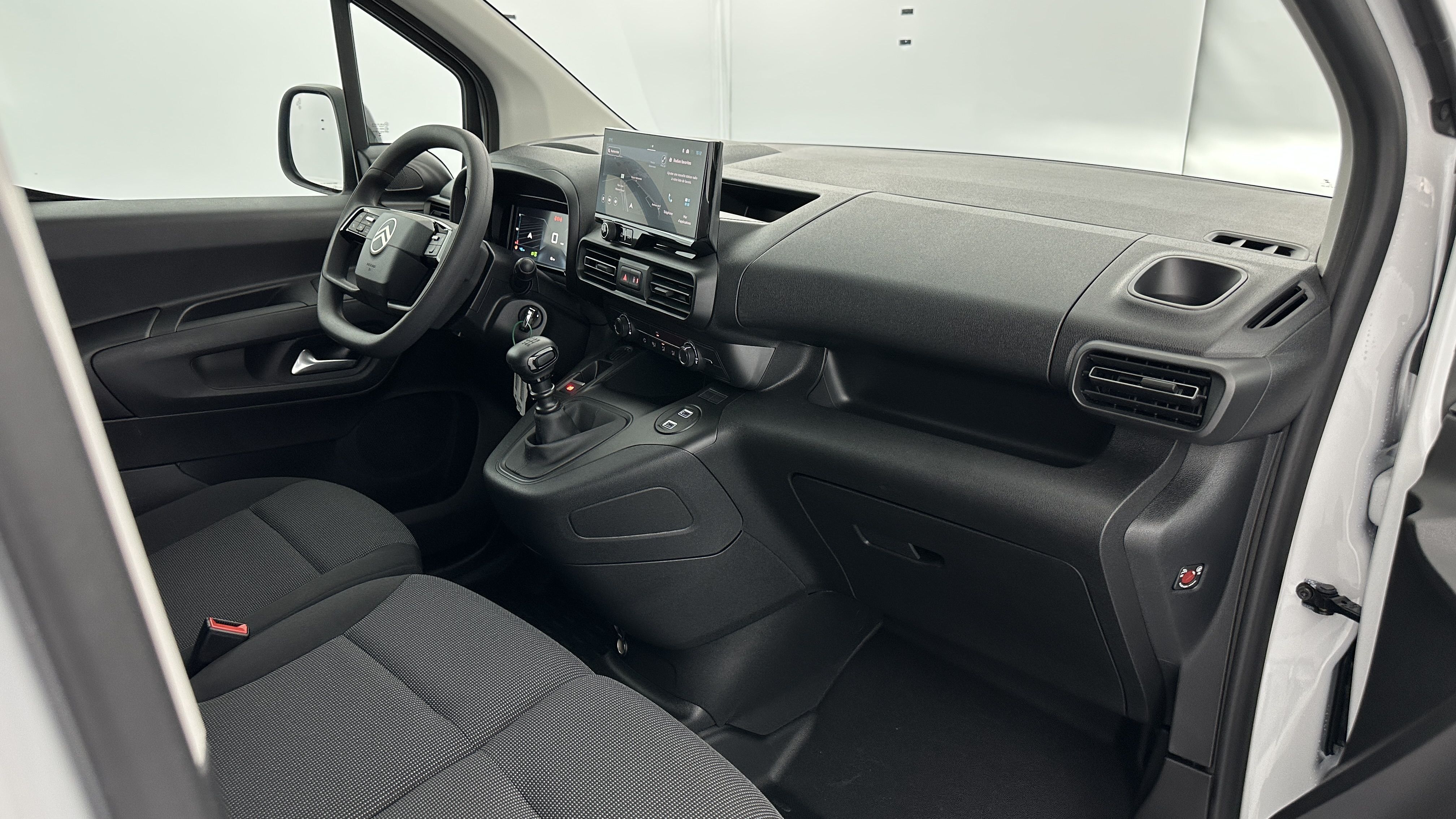 GLI00017532_p53 - CITROEN - BERLINGO - 2025 - photo 7