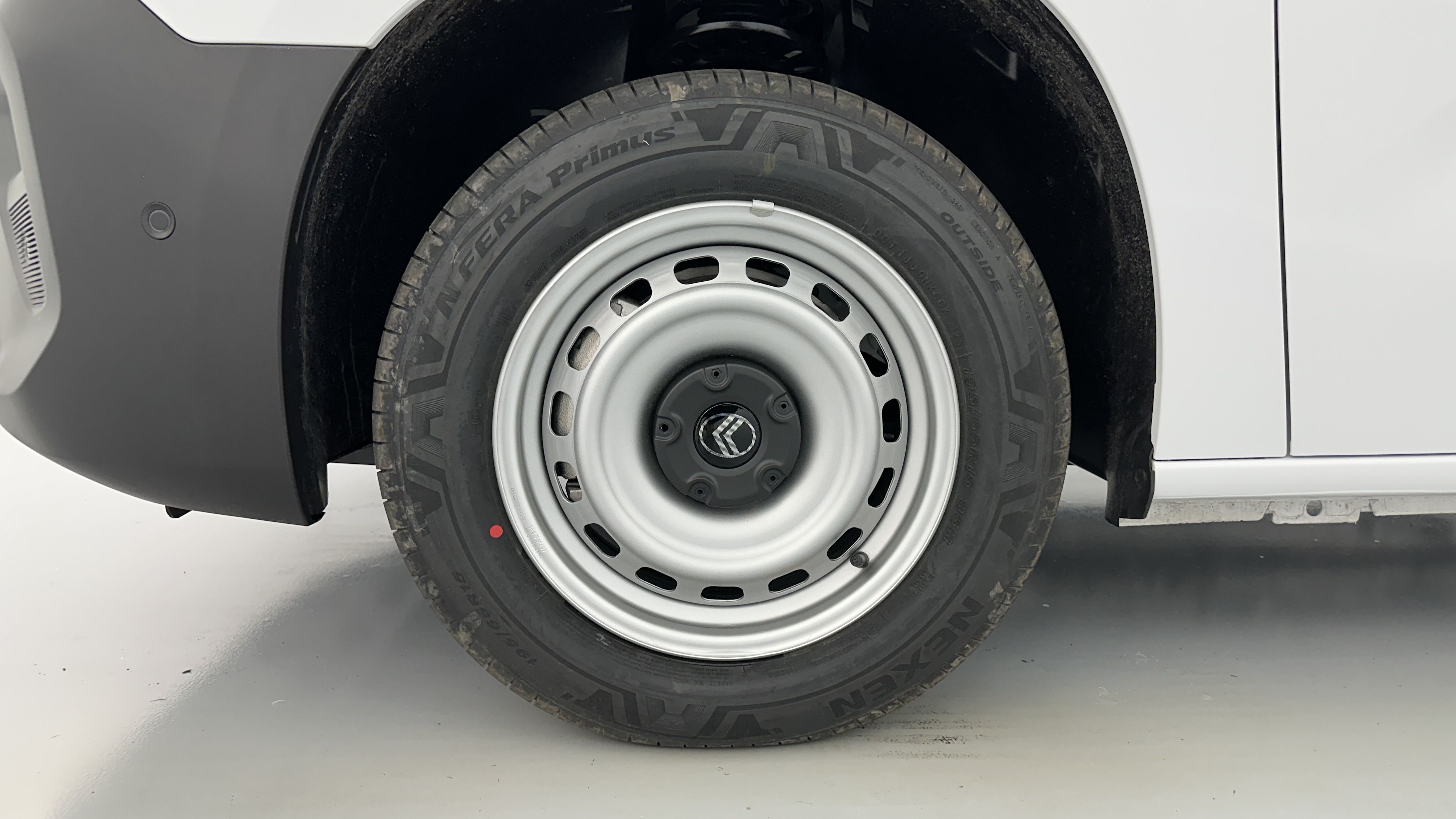 GLI00017532_p53 - CITROEN - BERLINGO - 2025 - photo 10