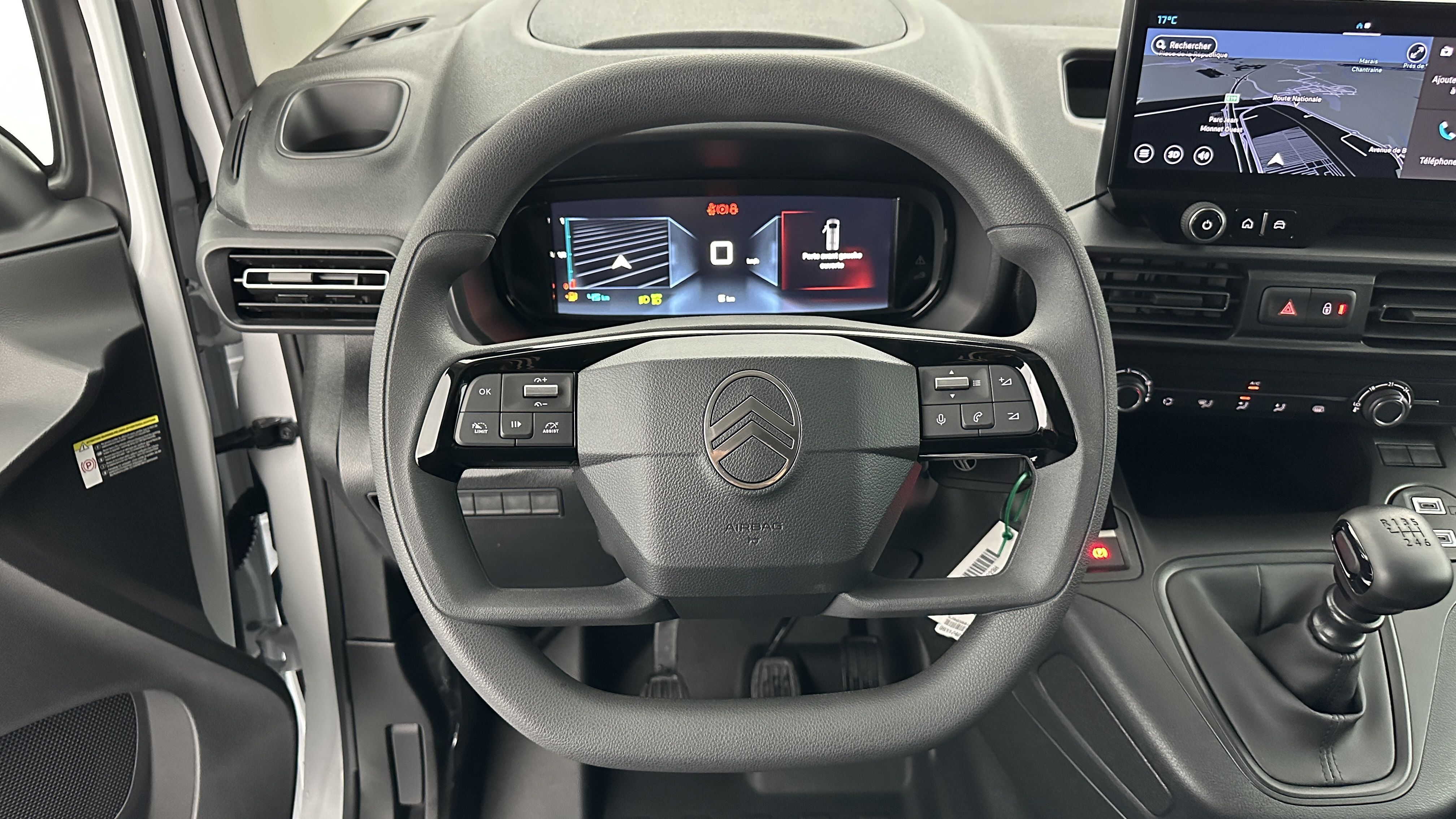 GLI00017532_p53 - CITROEN - BERLINGO - 2025 - photo 12
