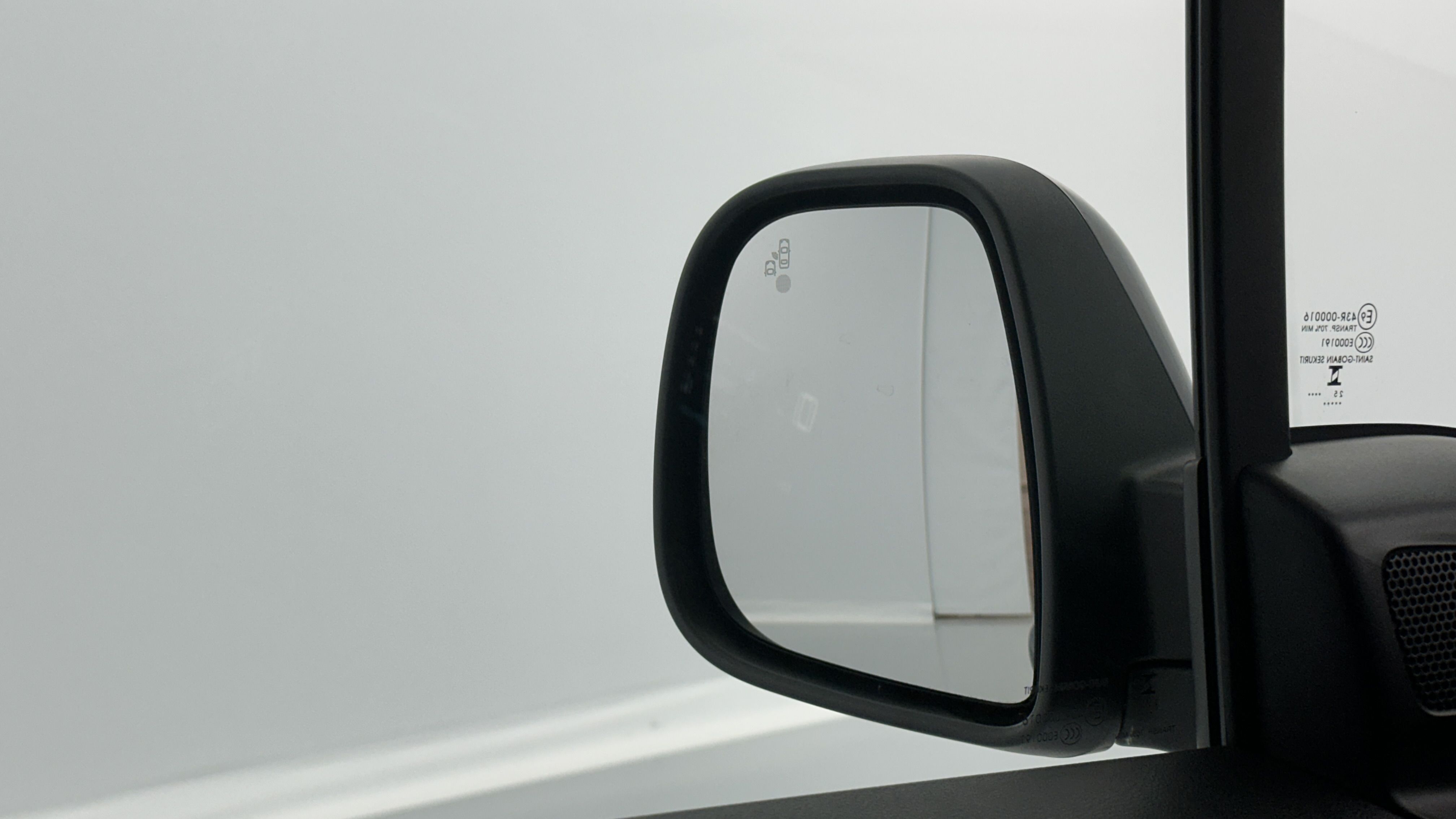 GLI00017532_p53 - CITROEN - BERLINGO - 2025 - photo 20