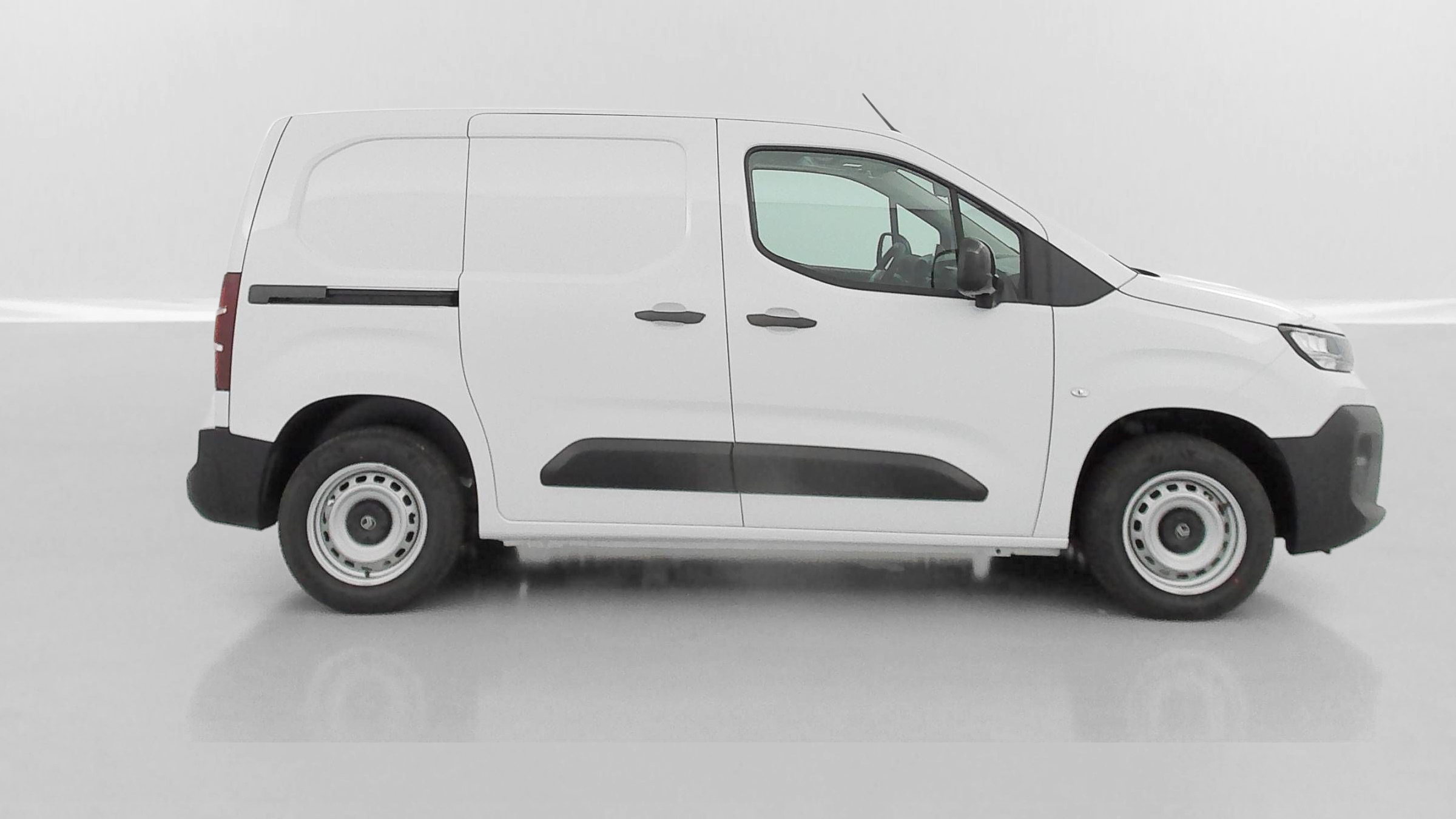 GLI00017532_p53 - CITROEN - BERLINGO - 2025 - photo 25