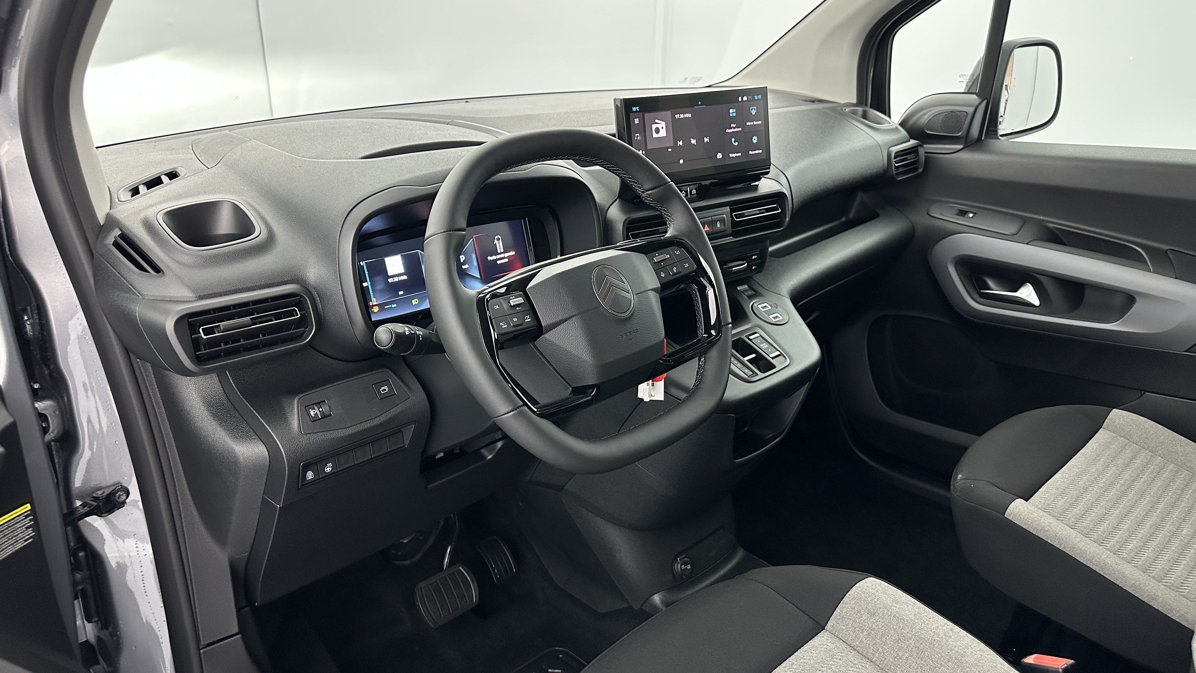 GLI00035032_p53 - CITROEN - BERLINGO - 2025 - photo 6