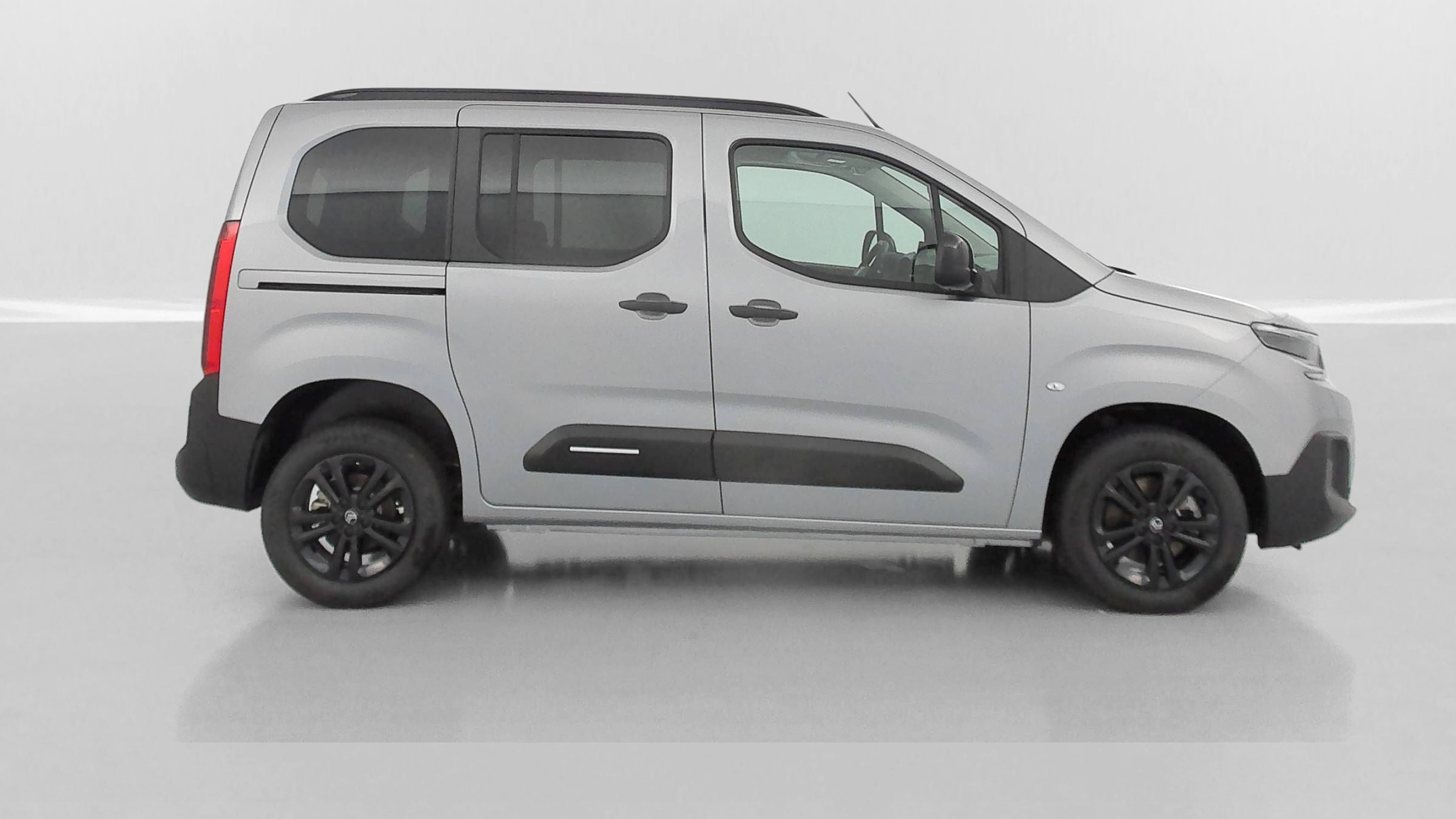 GLI00035032_p53 - CITROEN - BERLINGO - 2025 - photo 23