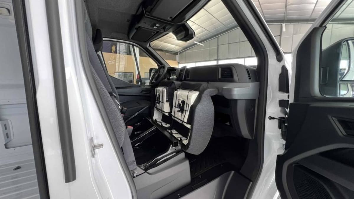 390555_p2 - NISSAN - INTERSTAR - 2026 - photo 8
