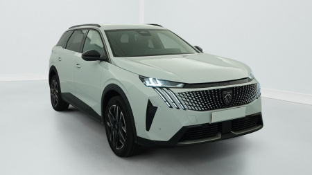 384745_p2 - PEUGEOT - 5008 - 2025