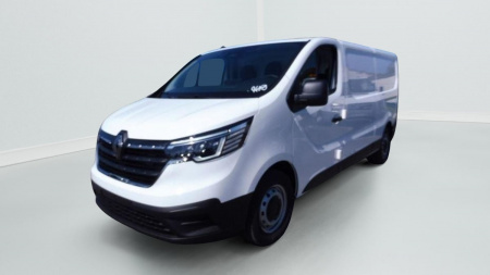 388052_p2 - RENAULT - TRAFIC - 2025