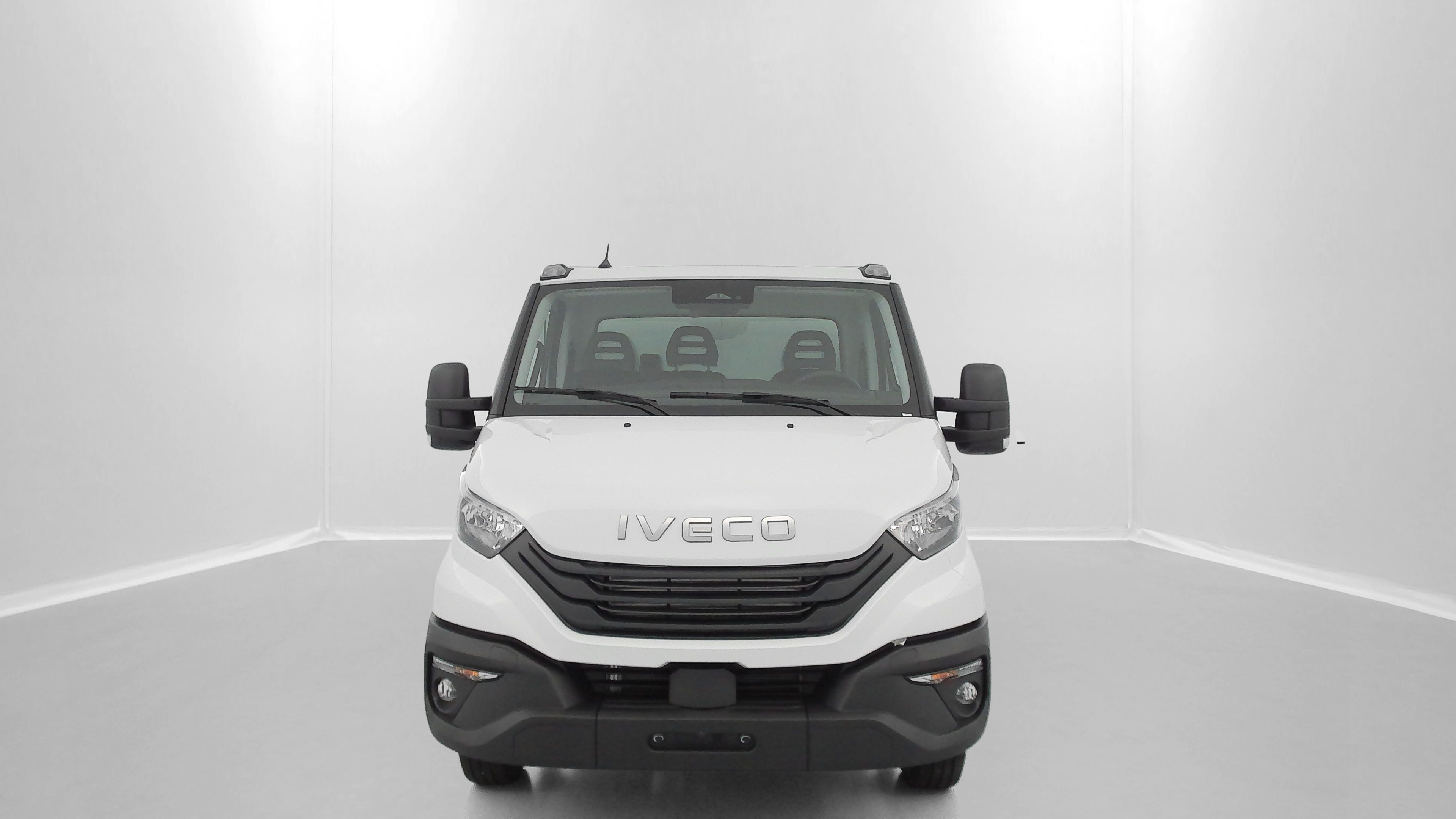 GLI00027614_p53 - IVECO - DAILY - 2026 - photo 2