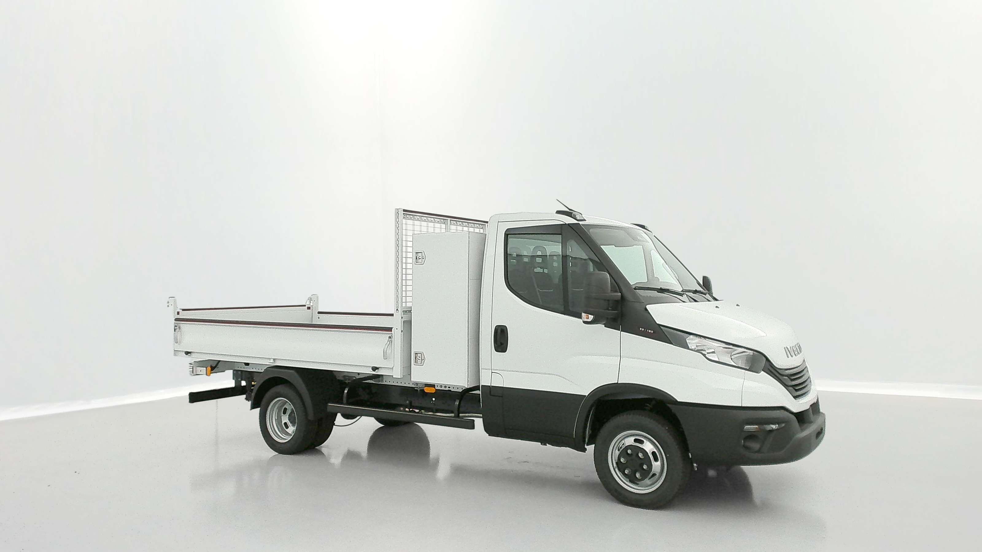 GLI00027614_p53 - IVECO - DAILY - 2026 - photo 24