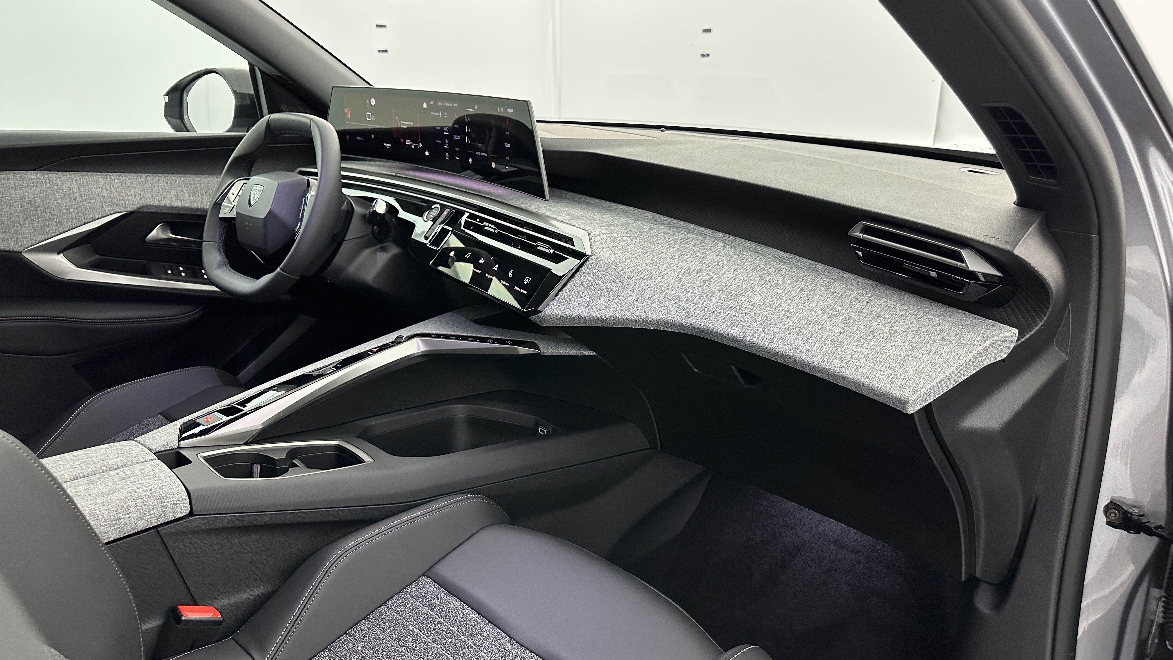 GLI00036204_p53 - PEUGEOT - 5008 - 2025 - photo 8