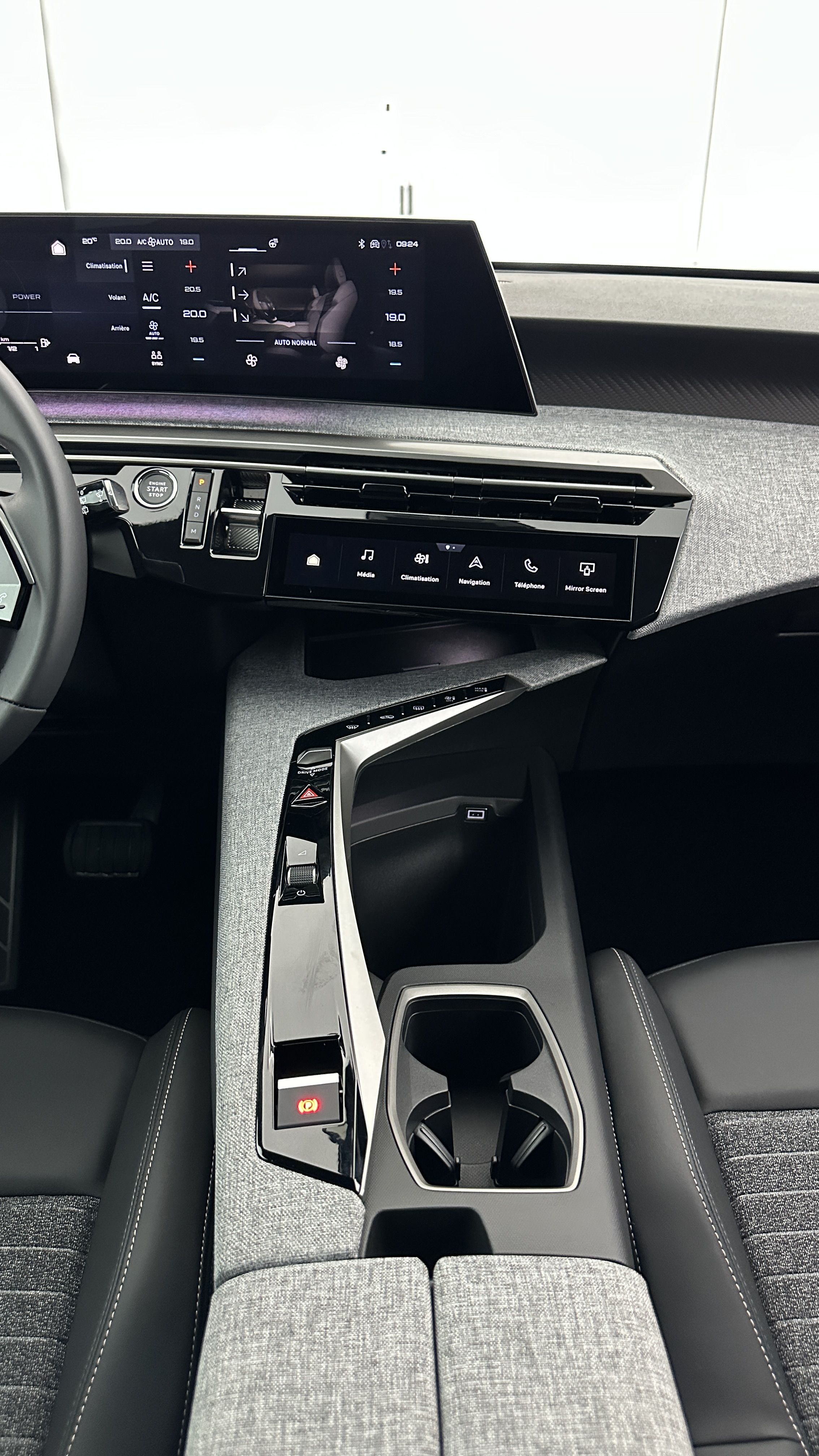 GLI00036201_p53 - PEUGEOT - 5008 - 2025 - photo 17