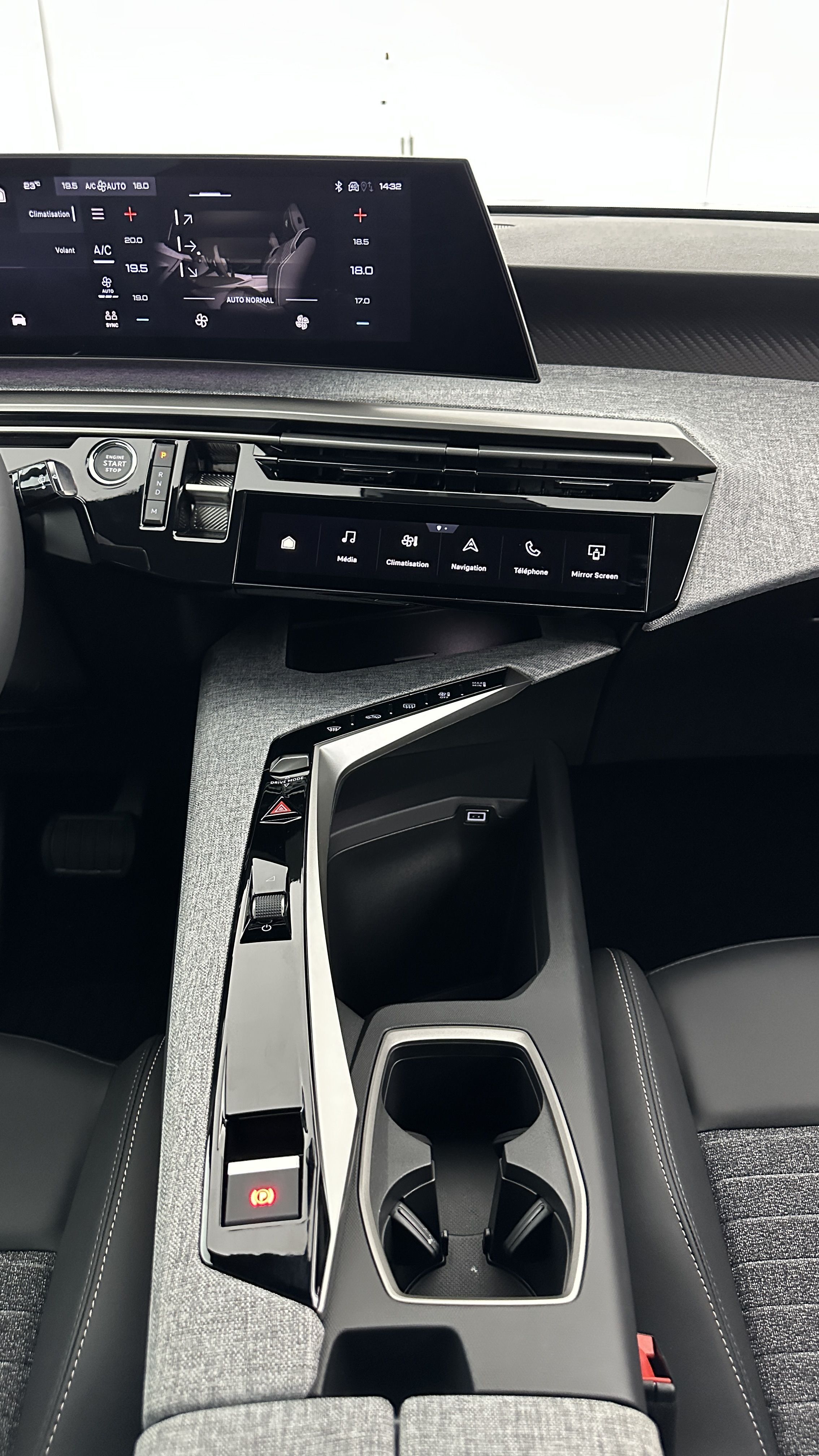 GLI00036169_p53 - PEUGEOT - 3008 - 2026 - photo 16