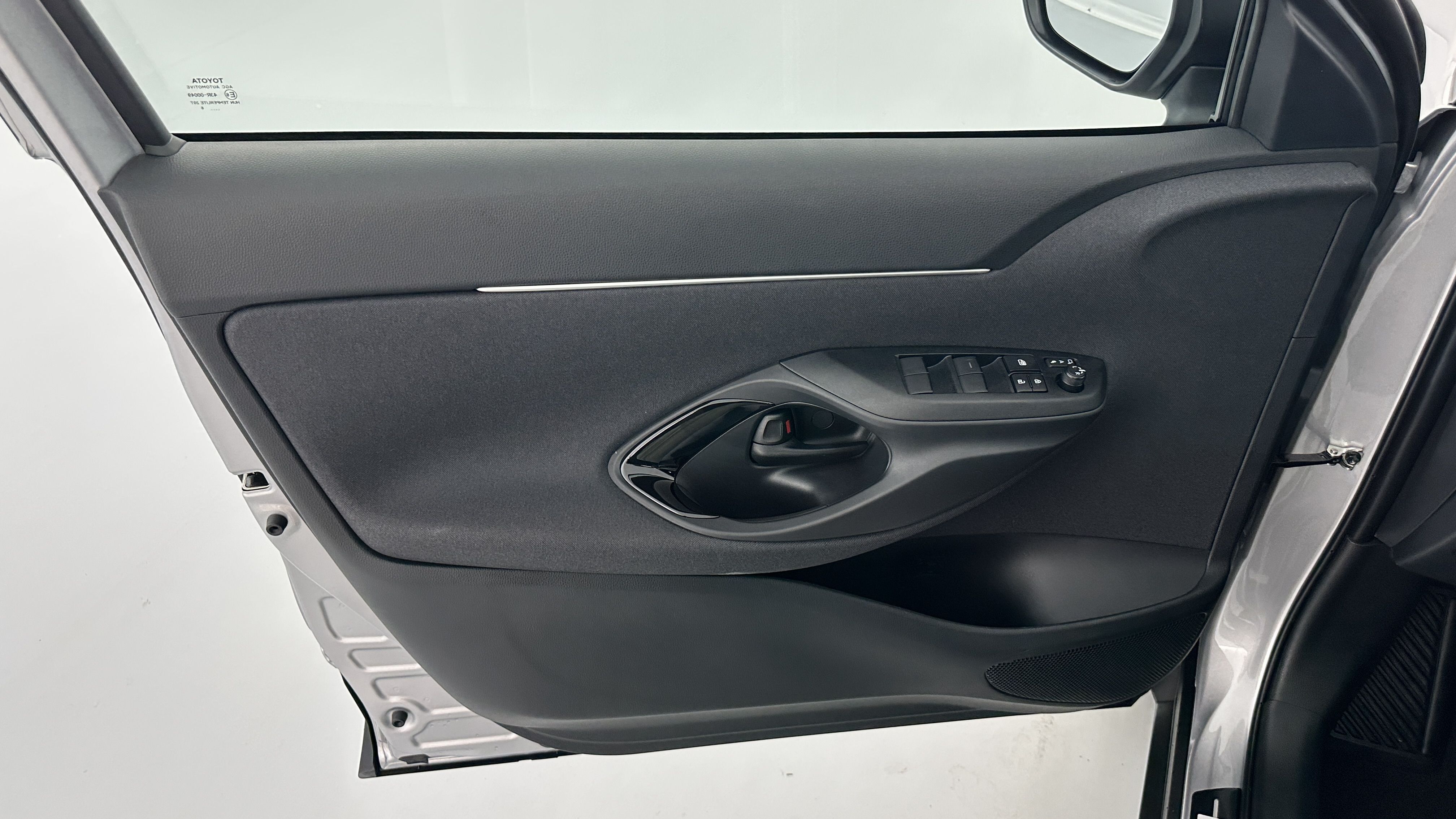 GLI00036688_p53 - TOYOTA - YARIS CROSS - 2026 - photo 12