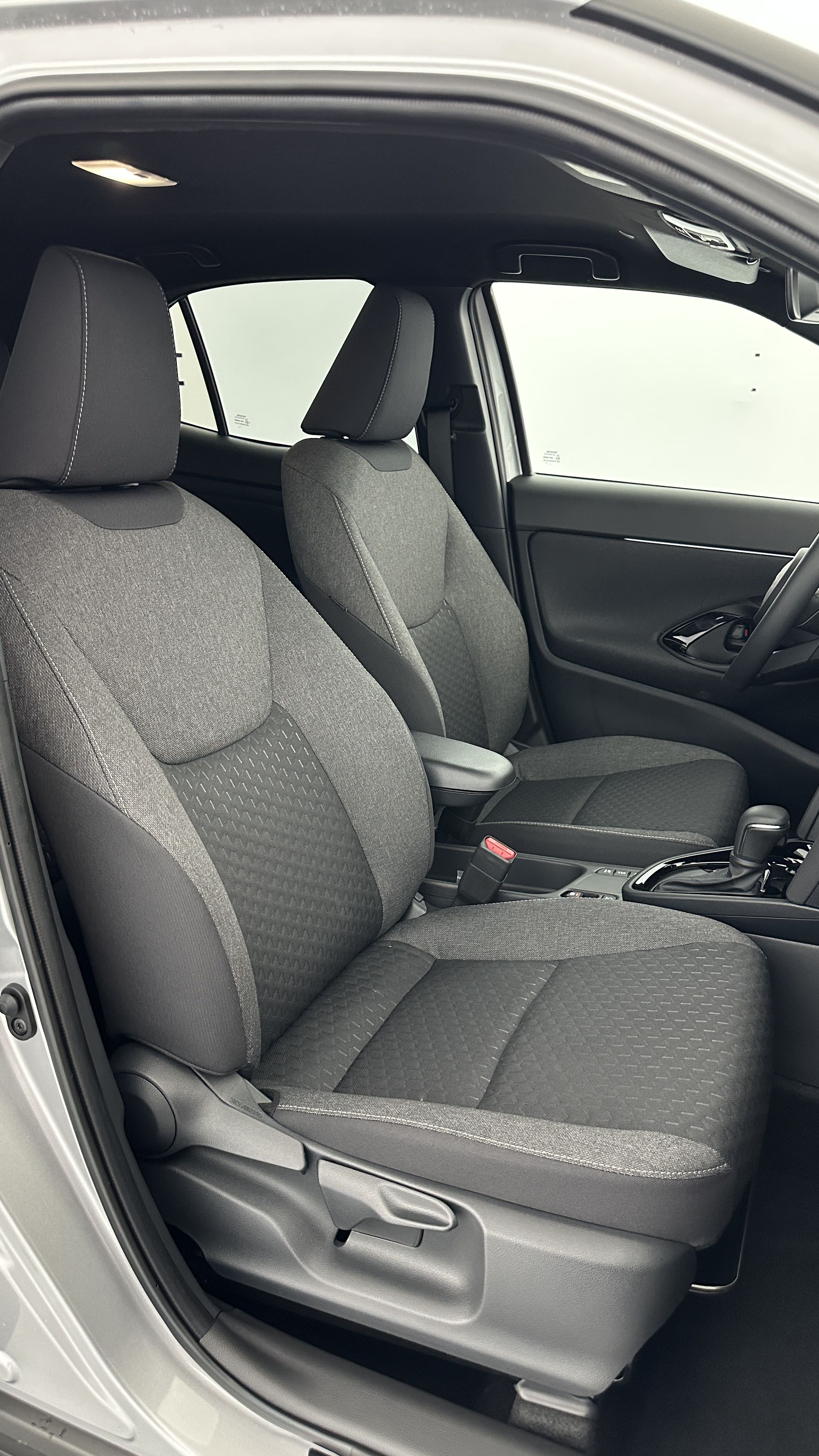 GLI00036688_p53 - TOYOTA - YARIS CROSS - 2026 - photo 17