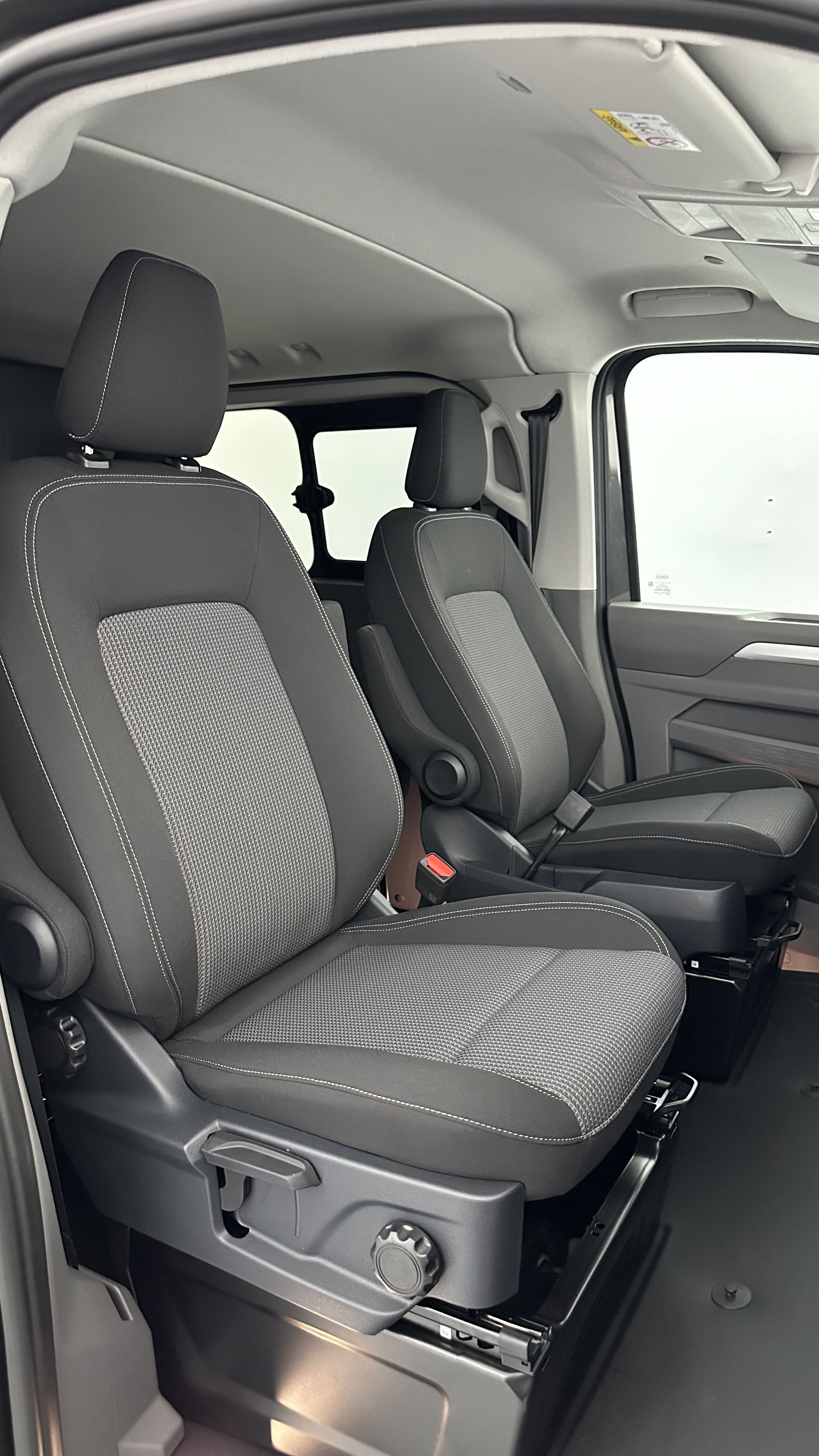GLI00035050_p53 - VOLKSWAGEN - TRANSPORTER PROCAB - 2026 - photo 13