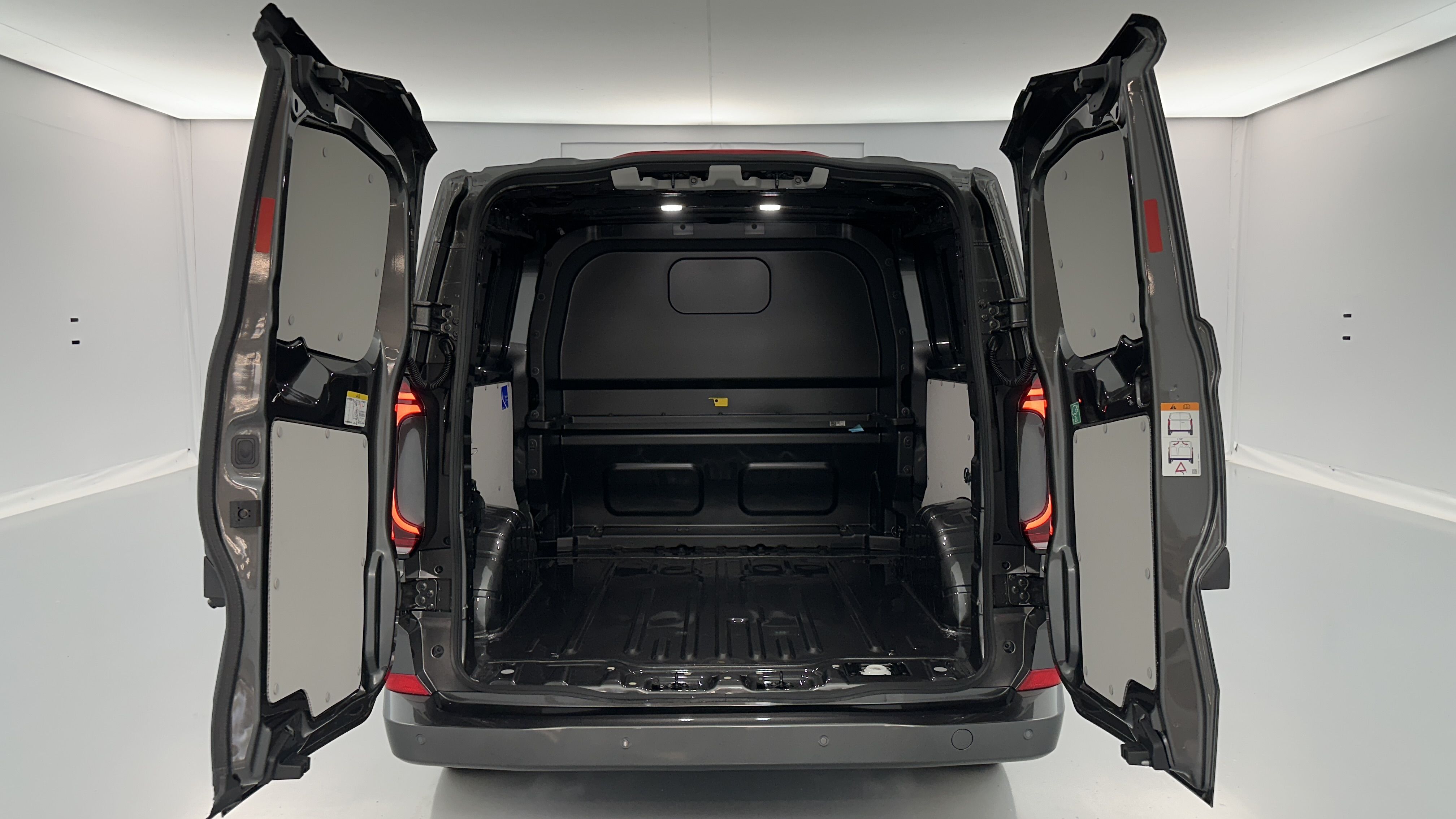 GLI00035049_p53 - VOLKSWAGEN - TRANSPORTER PROCAB - 2026 - photo 9