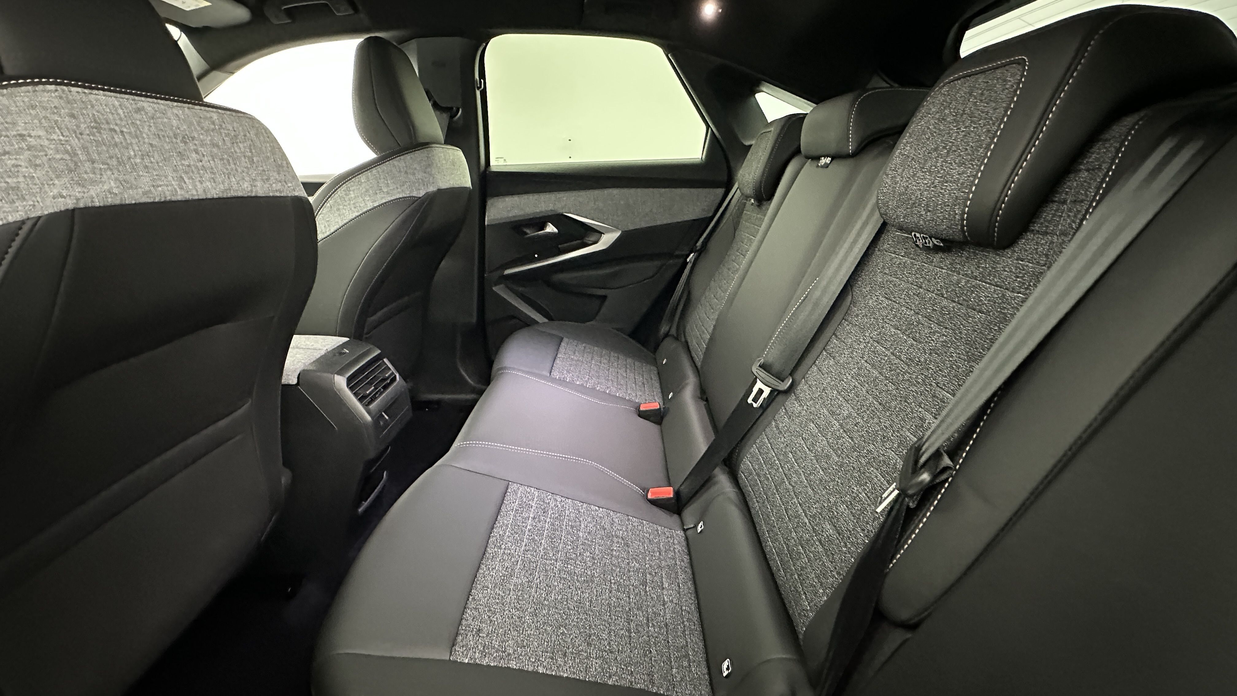GLI00036177_p53 - PEUGEOT - 3008 - 2025 - photo 9