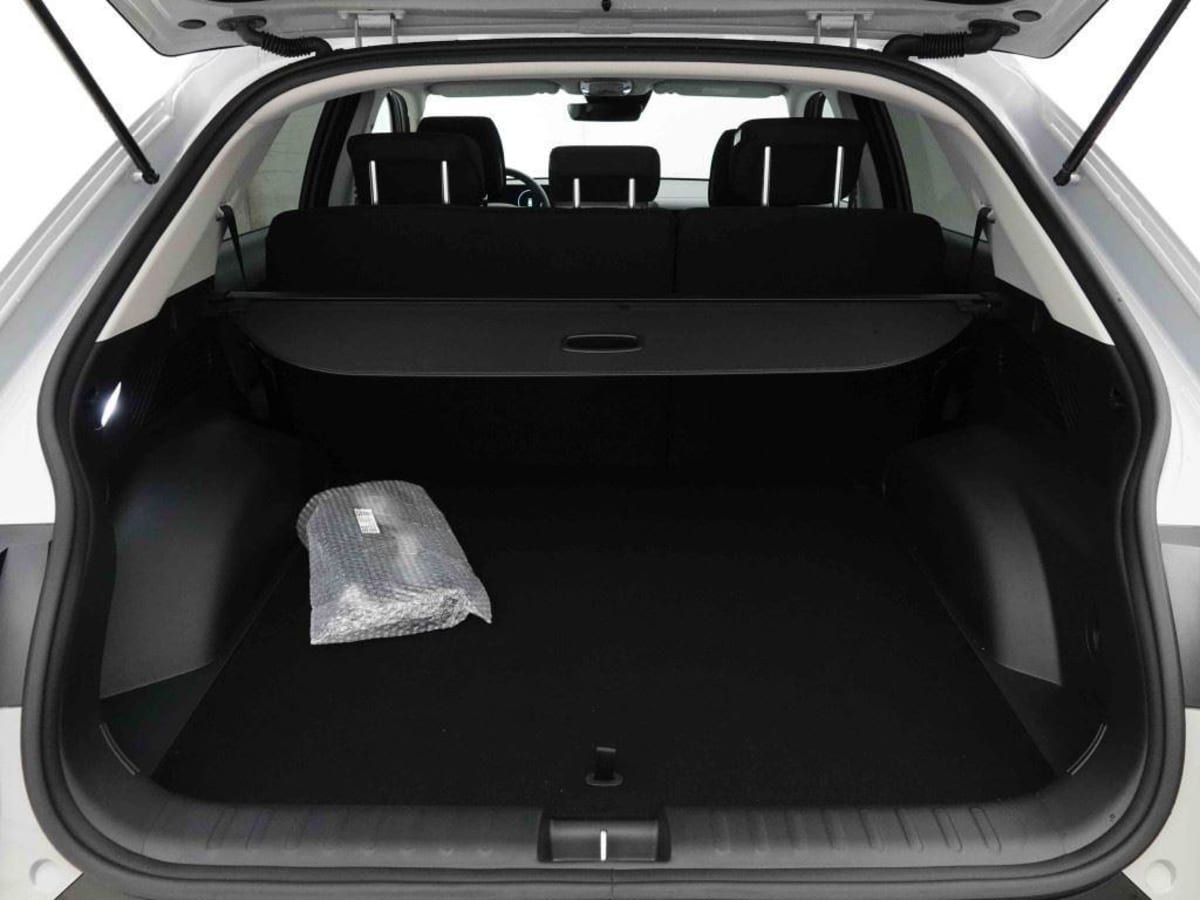 394784_p2 - HYUNDAI - IONIQ - 2026 - photo 4