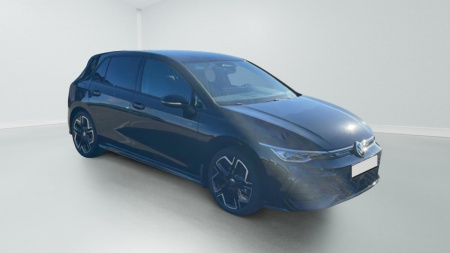 396715_p2 - VOLKSWAGEN - GOLF - 2026