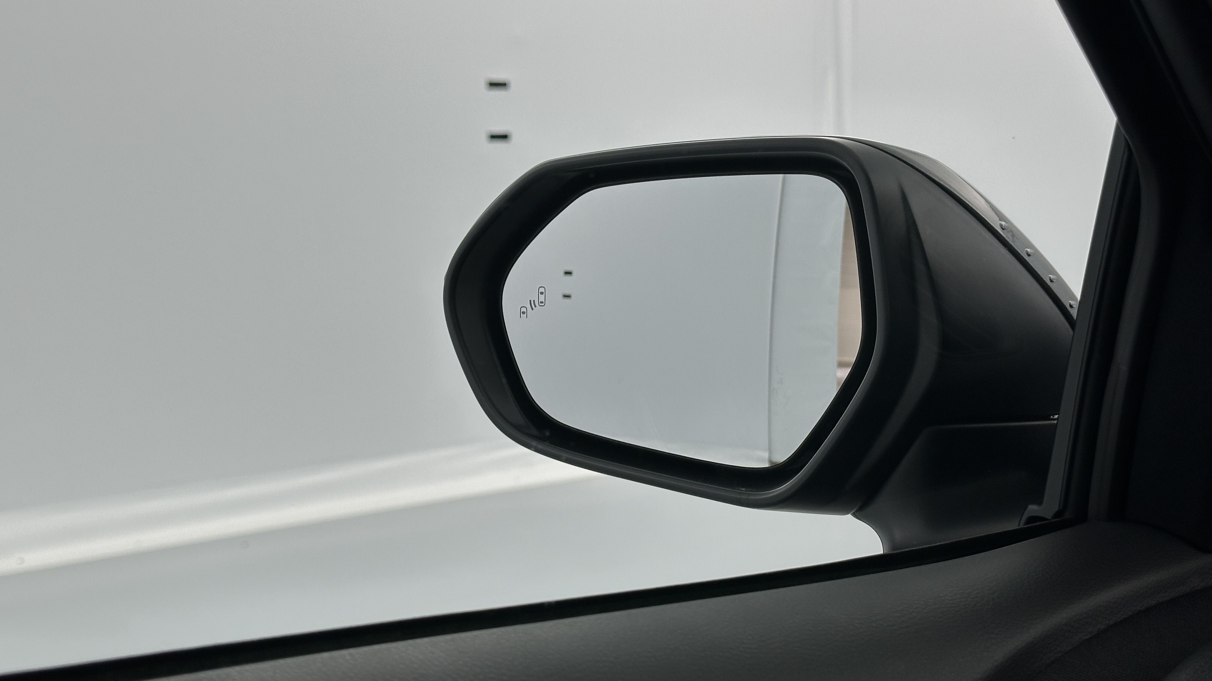 GLI00036694_p53 - TOYOTA - YARIS CROSS - 2026 - photo 22