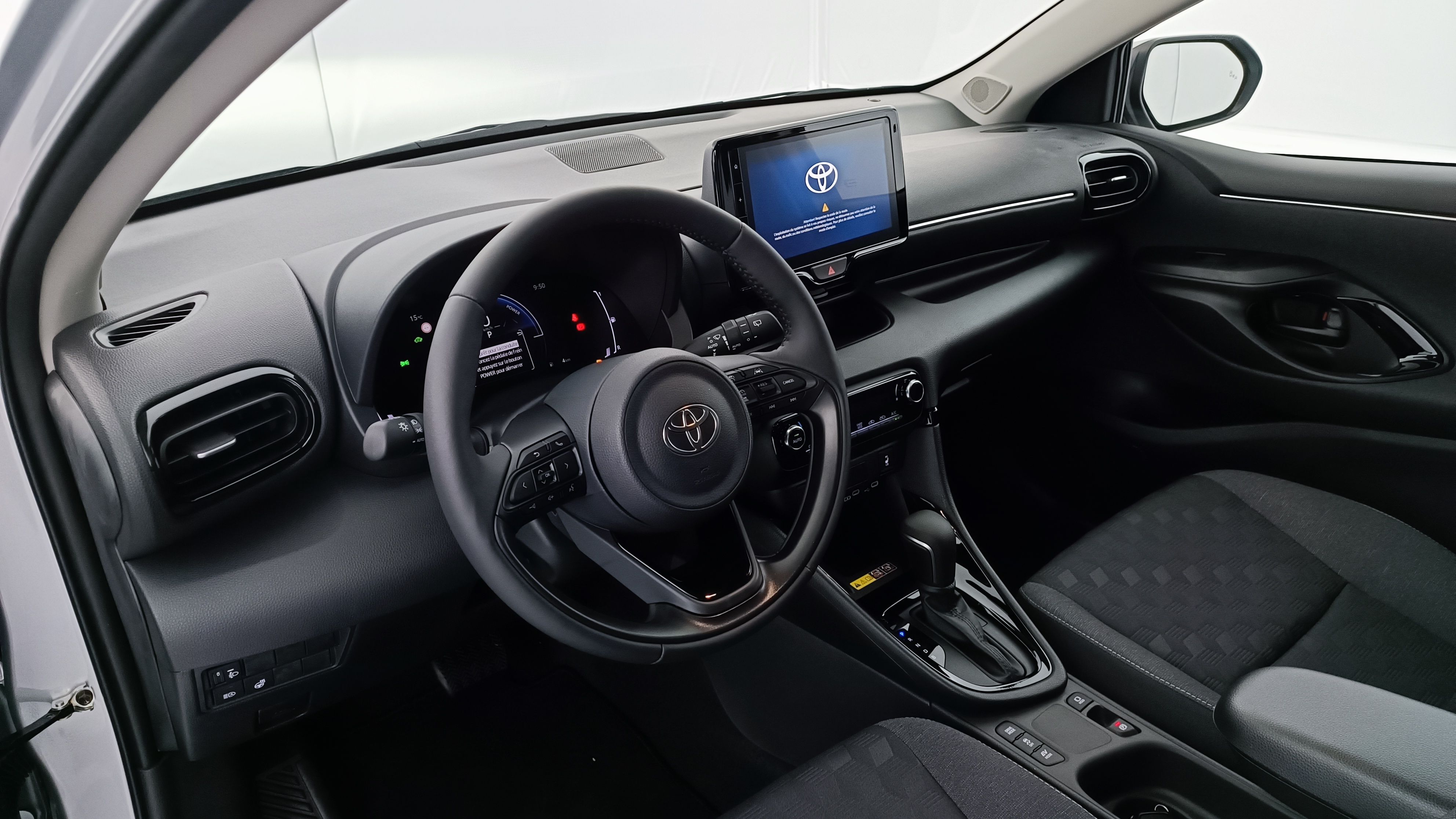 GLI00035393_p53 - TOYOTA - YARIS - 2025 - photo 6