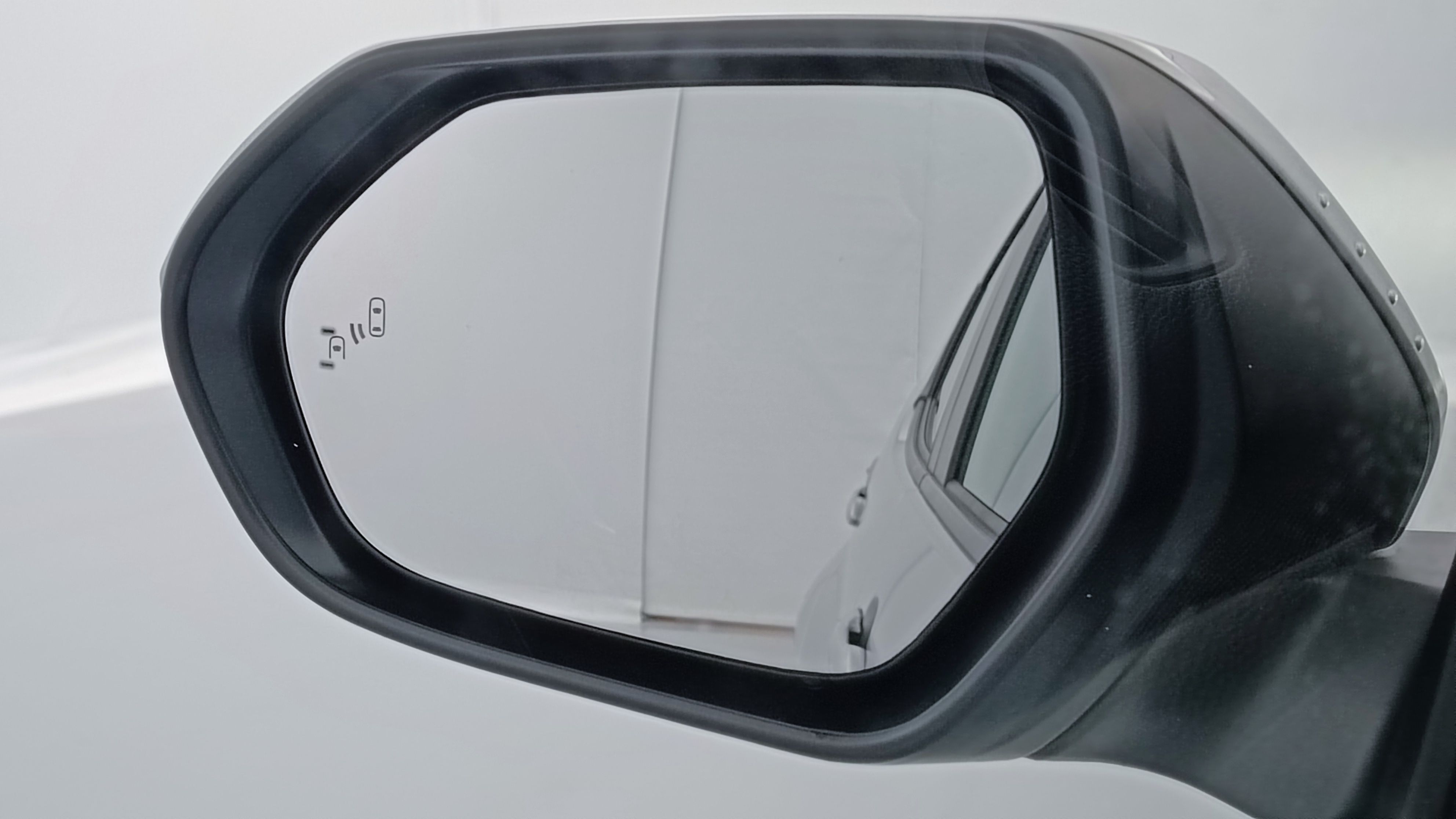 GLI00035393_p53 - TOYOTA - YARIS - 2025 - photo 21